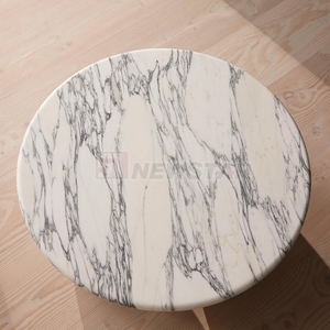 Table d'appoint en marbre blanc Arabescato Corchia de luxe Newstar, Italie, avec base ronde en marbre blanc et dessus en marbre à veines noires - Product Image 6
