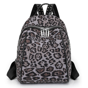 กระเป๋าเป้สะพายหลังแฟชั่นพิมพ์ลายเสือดาวสำหรับผู้หญิงกระเป๋าเป้นักเรียนอเนกประสงค์สไตล์ใหม่สำหรับฤดูใบไม้ร่วงฤดูหนาว - Product Image 3