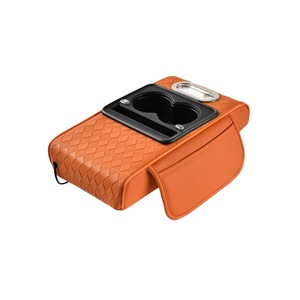 Reposabrazos Universal de Cuero de Lujo para Automóvil con Almacenamiento Multifuncional, Carga USB, Portavasos y Almohadilla Elevadora - Product Image 6