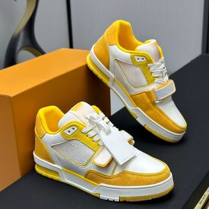 Chaussures de sport décontractées en cuir véritable style marche, haute qualité, collection 2026, par un créateur de mode - Product Image 2