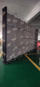 Exhibidores de Tela para Ferias Comerciales, Pancartas Rectas Pop-Up para Publicidad, Hechas de Poliéster Resistente - Product Image 3