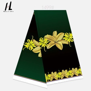 Tessuto con Vivaci Motivi Tropicali di Ibisco e Stampe Geometriche <span class=keywords><strong>Etniche</strong></span> per Abbigliamento da Spiaggia in Stile Polinesiano, Abiti - Product Image 6