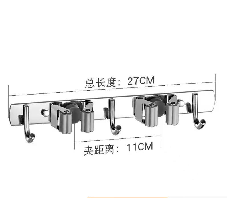 Deux pinces et trois crochets