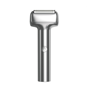 Rasoir électrique pour homme Minhuang, rasoir à lames oscillantes, étanche IPX7, rechargeable par USB, corps en métal avec brosse de nettoyage - Product Image 4