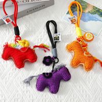 Vente en gros 2026 Porte-clés cheval en peluche au crochet mignon, fait main, Amigurumi, jouet animal, breloque de sac, pendentif, porte-clés