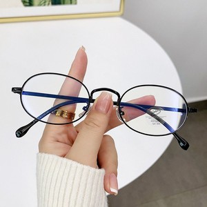Montures de lunettes de vue pour femmes, style rébelliant, en fil doré, petites montures, style rétro pur et séduisant - Product Image 3