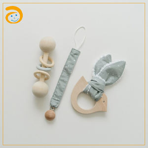 <span class=keywords><strong>Baby</strong></span> soothe conjunto de brinquedo infantil, conjunto de brinquedos de madeira saliva, cobertor de toalha e orelha para presente de 100% algodão natural para chá de bebê - Product Image 2