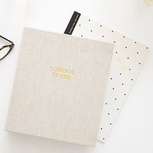 Álbum <span class=keywords><strong>de</strong></span> Fotos Escolar Personalizado con Encuadernación Wire-O Oculta, Diario <span class=keywords><strong>de</strong></span> <span class=keywords><strong>Mis</strong></span> Años Escolares, Libro <span class=keywords><strong>de</strong></span> Recuerdos para Niños con Bolsillo para Recuerdos - Product Image 1