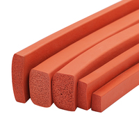 Bande d'étanchéité en mousse de caoutchouc à cellules fermées flexible, éponge pour le bas de la porte, ruban adhésif en mousse de silicone carré