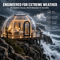 Dôme de glamping en polycarbonate conçu pour les conditions météorologiques extrêmes, résistant au vent et imperméable, idéal pour les projets de stations balnéaires côtières