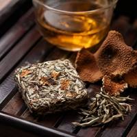 Vente en gros OEM Thé blanc vieilli Shoumei à l'écorce de mandarine, origine Fuding, en forme de biscuit, boîte cadeau marque privée, première qualité, durée de conservation 15 ans