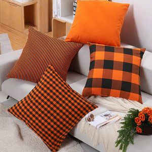 Federa Decorativa Quadrata Personalizzata OEM, Design Moderno Arancione e Nero per Halloween, Motivo Geometrico Autunnale per la Casa - Product Image 4
