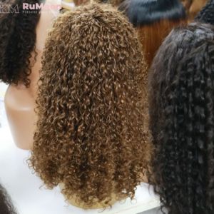 Perruque de cheveux humains Remy vietnamiens pour femme, pré-épilée, transparente P4, 13x4, densité 250%, bouclée Pixie avec mèches, décoloration moyenne - Product Image 2