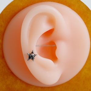 Orecchino Unisex in Acciaio Chirurgico con Sfera, Design a Teschio Placcato <span class=keywords><strong>Argento</strong></span> 8MM per <span class=keywords><strong>Piercing</strong></span> Helix e <span class=keywords><strong>Trago</strong></span> - Product Image 6