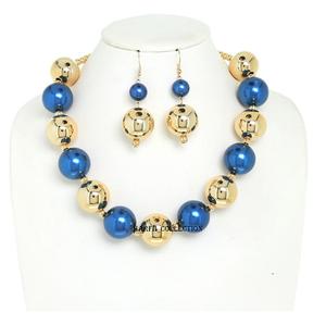 Collar de Cuentas Naturales Coloridas Hecho a Mano, Joyería Elegante Unisex, Regalo para Bodas y Eventos Especiales - Product Image 1