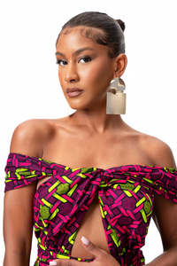 Vestido Maxi Africano para Mujer, Vestido Maxi con Estampado de Hombros Descubiertos con Patrón Geométrico Verde y Morado para Mujer, Tela Africana - Product Image 3