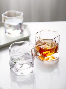 Verres à whisky élégants avec bord doré, fond épais, verres à whisky à l'ancienne, parfaits pour le <span class=keywords><strong>scotch</strong></span>, le <span class=keywords><strong>bourbon</strong></span> et les cocktails - Product Image 5