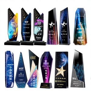 ถ้วยรางวัลคริสตัลเปล่าขายส่ง พิมพ์ UV ตามสั่ง รางวัลแชมป์เปี้ยน รางวัลคริสตัล - Product Image 1