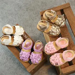 Zapatos de niños niñas 2018 nuevo verano Mujer niño niñas sandalias de flor de princesa bebé niñas zapatos de sandalias de moda