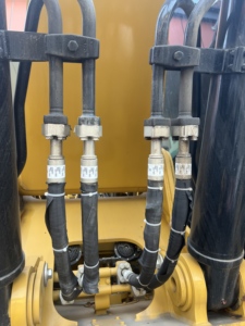 Excavatrice sur chenilles CAT 345GC d'occasion, 45 tonnes, grande pelle hydraulique, moteur d'origine, faible nombre d'heures de fonctionnement, matériel de construction et d'exploitation minière. - Product Image 2