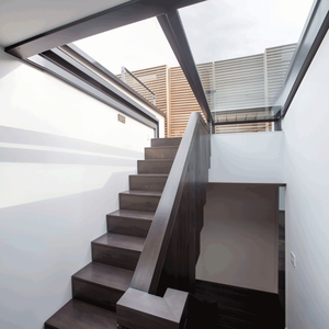 Panneau solaire photovoltaïque BIPV pour lucarne, verre intelligent à haute efficacité énergétique, intégré au système de climatisation pour maison passive moderne - Product Image 2