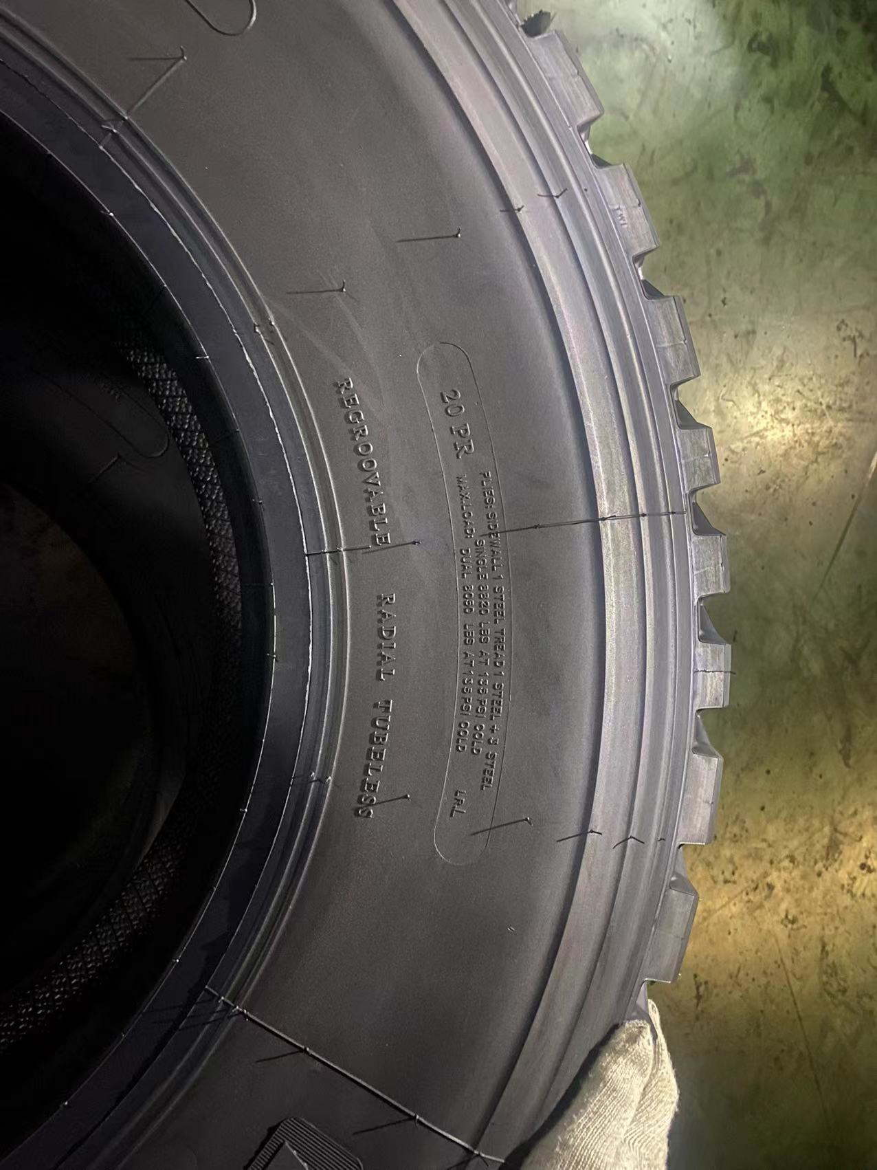 RUI RUNEVER 13R22.5 20PR ZIG-ZAG RU826 Truck Tires for Africa