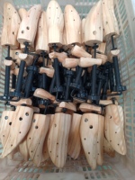 Vente en gros d'usine, bottes à talons hauts, étire-chaussures en bois de pin, étire-chaussures en bois personnalisés, adaptés aux hommes et aux femmes