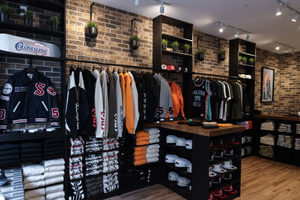 Kệ trưng bày quần áo cửa hàng cao cấp đồ đạc kim loại được thiết kế riêng cho các cửa hàng thời trang tìm kiếm, nội thất bán lẻ tối giản - Product Image 5