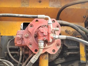 Haute efficacité Hyundai 325LC a utilisé l'excavatrice 25 tonnes de matériel de construction lourd Kawasaki Motor Gear Pump Bearing prix bon marché - Product Image 4