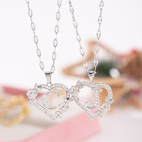 Nouveau Collier Pendentif Cœur Floral 26 Lettres Léger et Tendance Style Européen et Américain 2026 – Accessoire Minimaliste Haut de Gamme