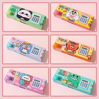Estuche de Lápices Multifuncional de Plástico Impermeable de Gran Capacidad Personalizable, Marca KM, Diseño de Dibujos Animados para Estudiantes, Varios Colores