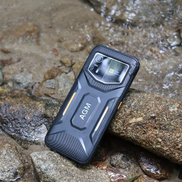 YAC V2 Light Rugged Cellphone IP68 IP69K Waterproof 5000mAh Battery 4G Global Band NFC Smartphone