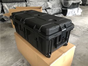 Caja de Carga DFB0631 de 100L/120L, Caja Rígida para Equipos, Apilable, Moldeada por Inyección, con Cierre de Candado, Asas Laterales y Ruedas - Product Image 5