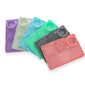 Tapis à lécher en silicone les plus vendus pour chiens <span class=keywords><strong>de</strong></span> petite et grande taille : un moyen amusant <span class=keywords><strong>de</strong></span> passer le temps, avec ventouses. - Product Image 5
