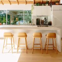 Tabouret de bar en bois massif de designer nordique, tabouret haut moderne et minimaliste, chaise haute créative pour café et salon de thé, modèle tendance