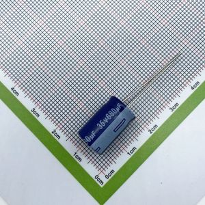Factory Direct ERS1VM681G160T 10*16 Capacitors Through-Hole Electrolytic Capacitors 680uF 20% 35V 7000H - Product Image 1