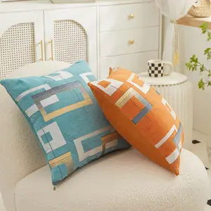 Wholesale Chenille Jacquard Pillow Cover Geometric Pattern Chenille Cushion Cover Hotel Home Decoration Throw Pillow Cover