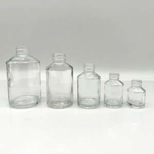 Elegante Botella de Vidrio de 15ml 30ml 60ml 100ml 200ml con Diseño de Hombro Oblicuo y Pulverizador de Niebla para Perfumes, Cosméticos y Cuidado de la Piel - Product Image 5