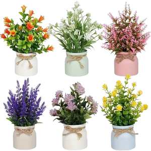 Fiori Artificiali in Vaso Mini Impermeabili Fatti a Mano per Esterni Campo da Calcio Facile Installazione Antibatterici Moderni - Product Image 1