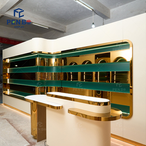 Vetrina Espositiva Personalizzata per Profumi e Scaffalature per Boutique e Negozi al Dettaglio - Design d'Interni - Product Image 6