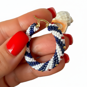 Pendientes de aro con cuentas de estilo étnico para verano, ropa de playa, pendientes de aro con cuentas de semillas coloridas con anillo de cuentas redondas - Product Image 1