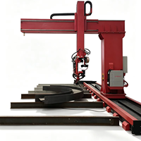 Station de travail robotisée de soudage en cantilever pour acier au carbone, avec bras robotisé personnalisé 6 axes 9 axes, pour MIG MAG et grandes structures en acier