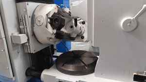 Machine à tailler les engrenages de qualité supérieure pour la fabrication d'engrenages de petite et moyenne taille, haute précision, fonctionnement fiable et atelier fluide - Product Image 4