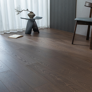 Planchers en bois massif de chêne blanc multicouche de qualité AB EN13501, style Mid-Century Modern, 20 mm et 15 mm, à joint mâle et femelle, grandes dalles pour installations de loisirs - Product Image 1