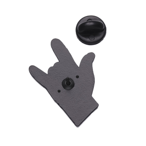 Dessin animé doigt geste amour émail broche broche métal revers sac à dos pull chemise Fans cadeau décoration dessin animé ami accessoires - Product Image 3