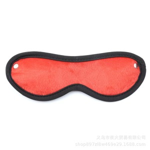 Nouvel ensemble de 10 pièces en peluche noir et rouge - Jouets sexuels alternatifs, ensemble combiné de bondage et de retenue pour adultes - Product Image 5