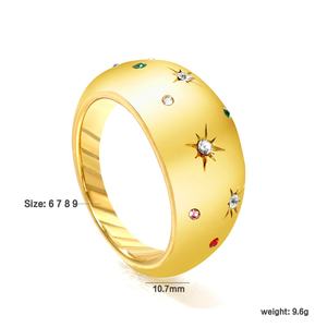 Bague en Acier Inoxydable Géométrique Personnalisée avec Perle, Plaqué Or 18K, Gravée, Dôme Massif et Zircons – Vente en Gros - Product Image 6