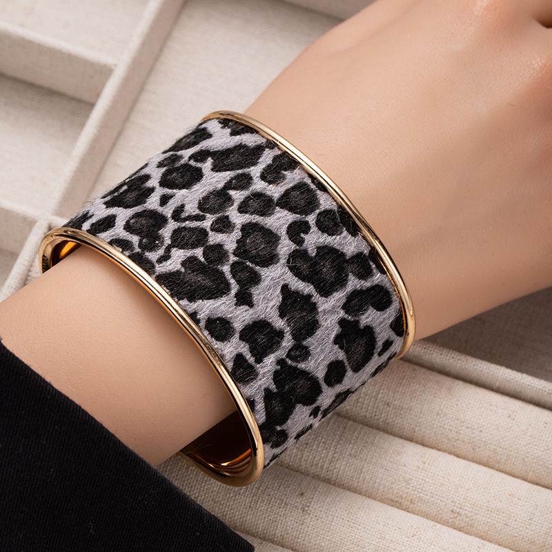 personality wild leopard print black dot gray leopard print