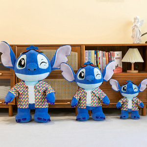 Peluche <span class=keywords><strong>de</strong></span> <span class=keywords><strong>Lilo</strong></span> & Stitch <span class=keywords><strong>de</strong></span> pie, súper suave, con gafas y chaleco - Nuevo y creativo regalo para niños y niñas - Product Image 3