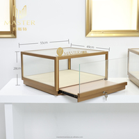 Vitrine LED de luxe 	 Plusieurs 	 Vitrine de présentation de bijoux à poser sur un comptoir, portable, en verre avec verre trempé